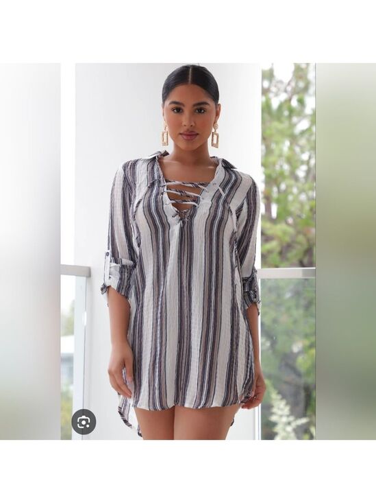 Fashion Nova Dresses & Skirts - NWT Fashion Nova Navy and White Striped Dress, Large